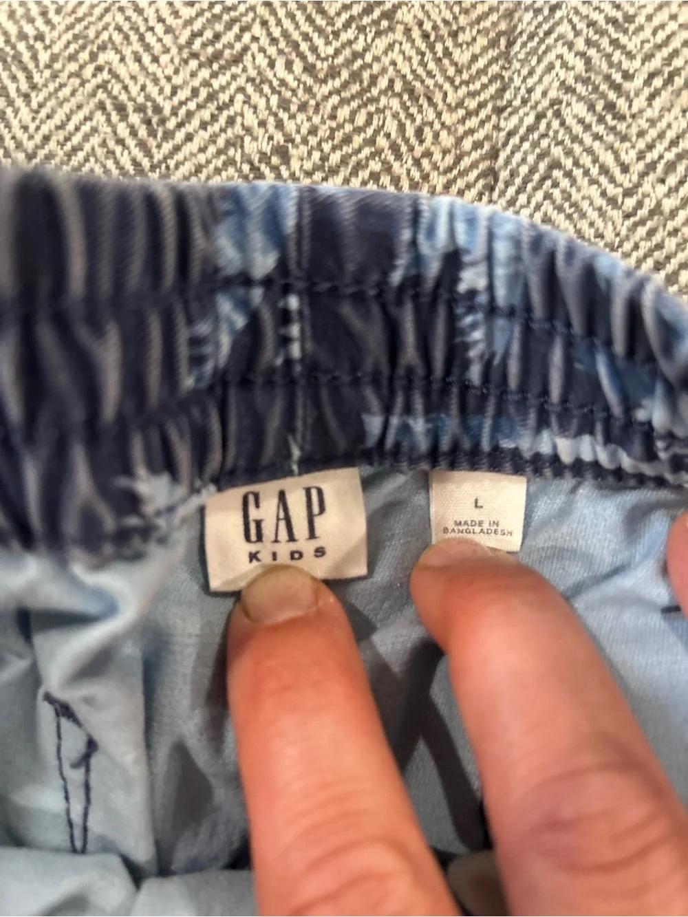 Gap boys size 10 Hawaiian shorts